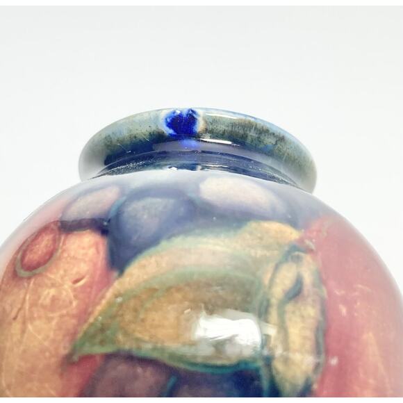 1920s Moorcroft “Pomegranate” Mini Ceramic Bud Vase, 4” Signed - Picture 8 of 10
